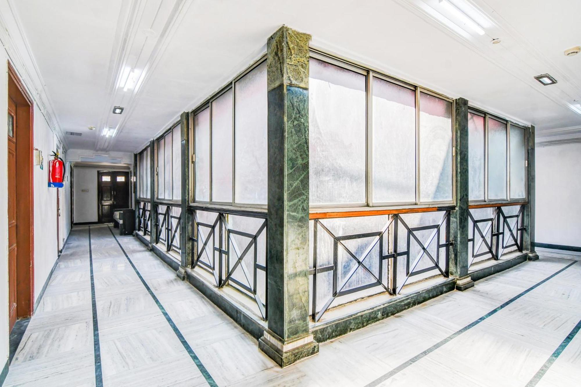 Super Hotel O Lenin Sarani Kolkata Ngoại thất bức ảnh